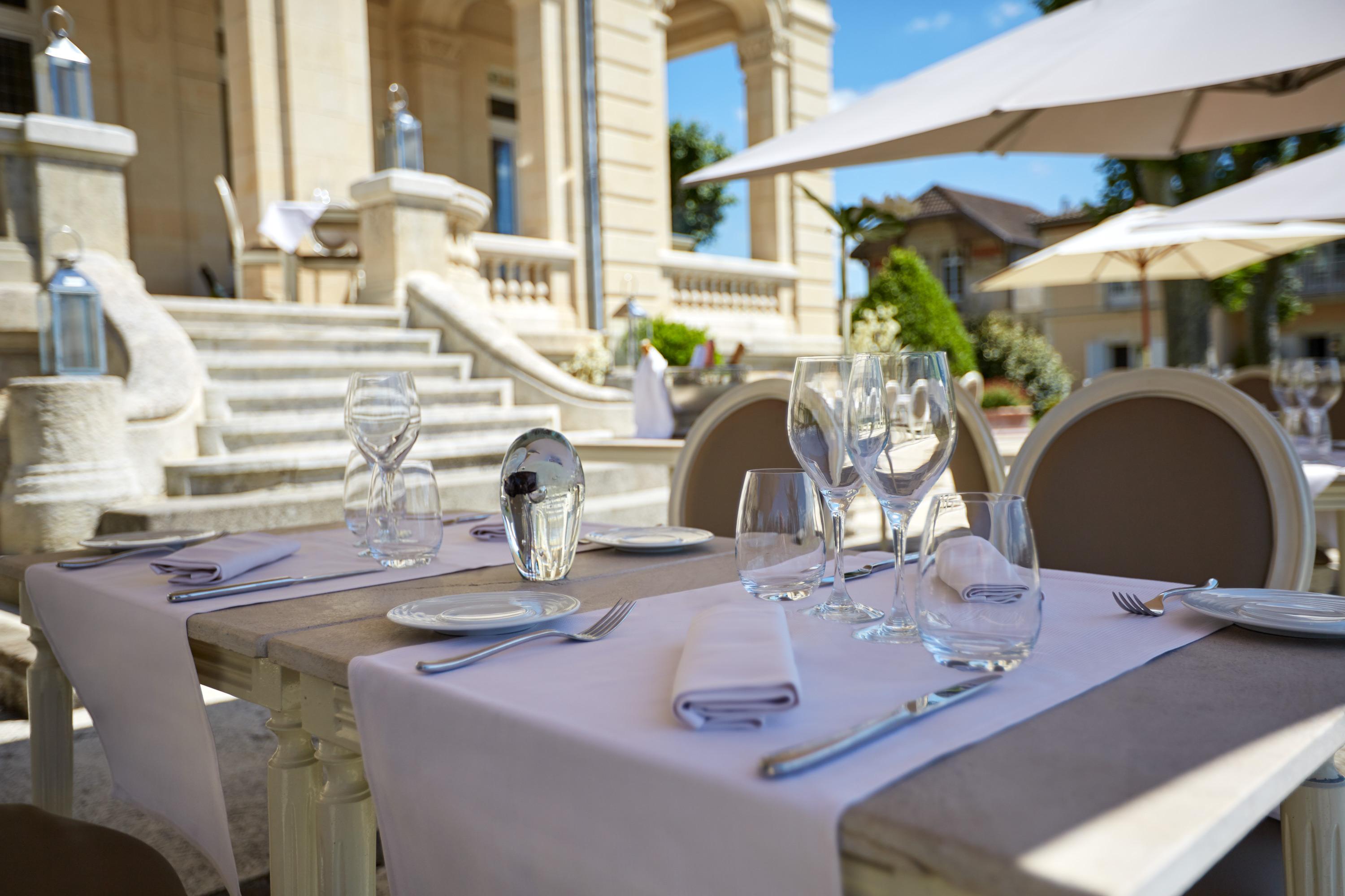 Chateau Hotel Grand Barrail Saint-Emilion Exterior photo