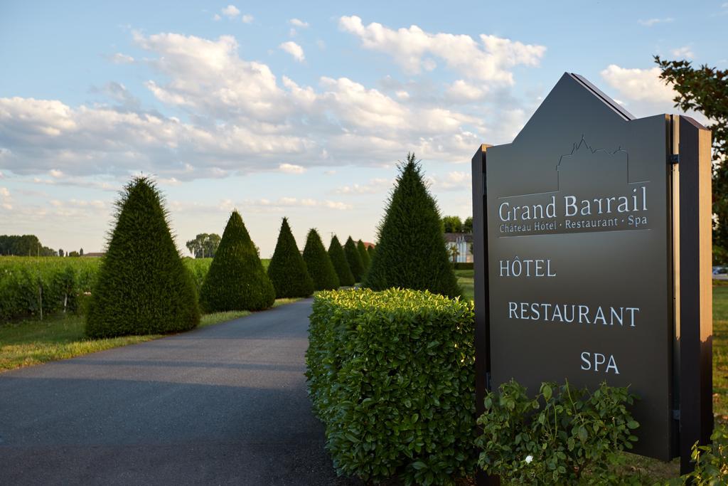 Chateau Hotel Grand Barrail Saint-Emilion Exterior photo